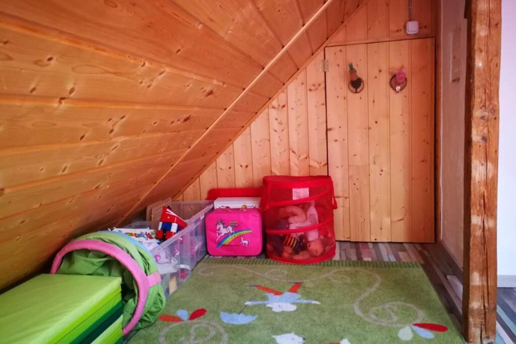 Charmantes Ferienhaeuschen Zwischen Muenchen Und Augsburg Ried  外观 照片